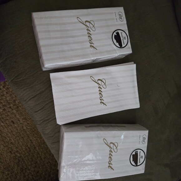 Bathroom Accessories - Picture 9 of 11